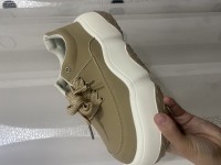 Продам новую обувь 39 размера,( не подошла)