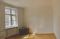 Продается 2-х комнатная квартира в центре - фото 2