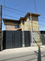 Продаю дом г. Бишкек. Район верхний Токольдош, ул. Октябрьская 180б (недалеко от рынка Мадина) - фото 1